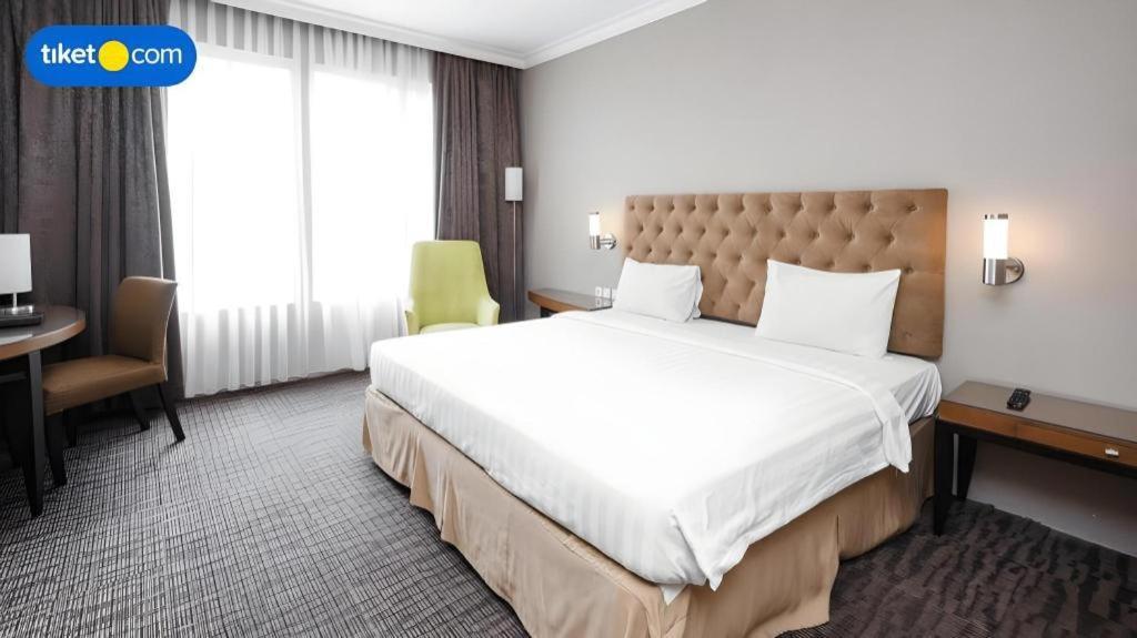 The Mirah Hotel Bogor Exterior photo